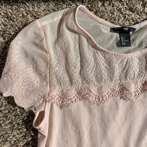 H&M t shirt with a pretty lace detail, size large